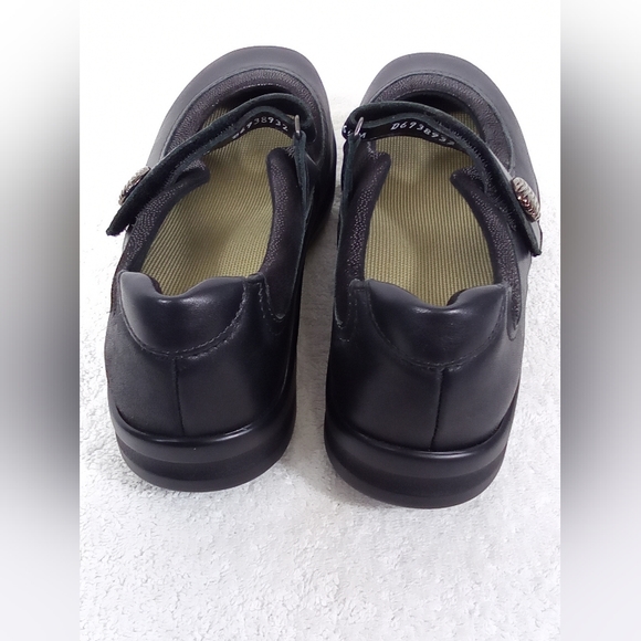 NWT SAS Step Out Black Shoes Size 6.5 - Picture 4 of 8